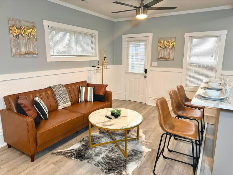 Appartamento Little House On 47Th Cleveland Esterno foto