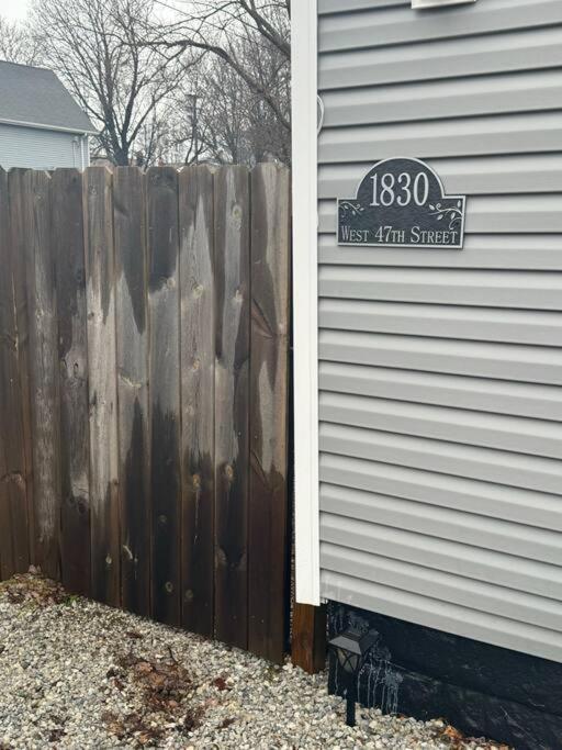Appartamento Little House On 47Th Cleveland Esterno foto