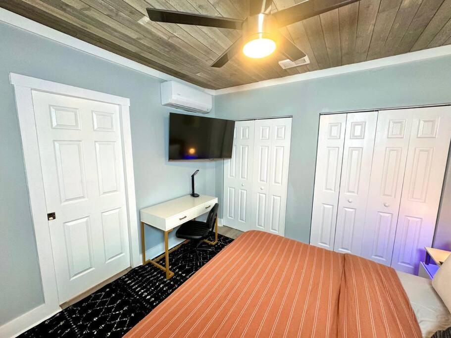 Appartamento Little House On 47Th Cleveland Esterno foto